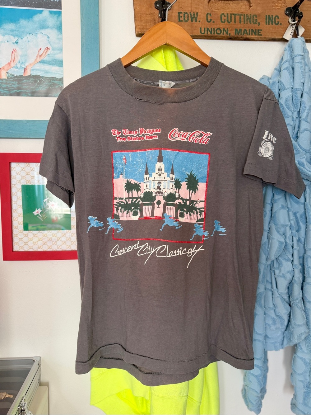 VINTAGE 1984 GRAPHIC TEE